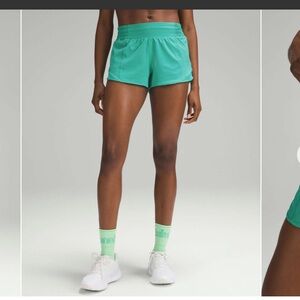 Lululemon Hotty Hot High-Rise Lined Short 2.5"